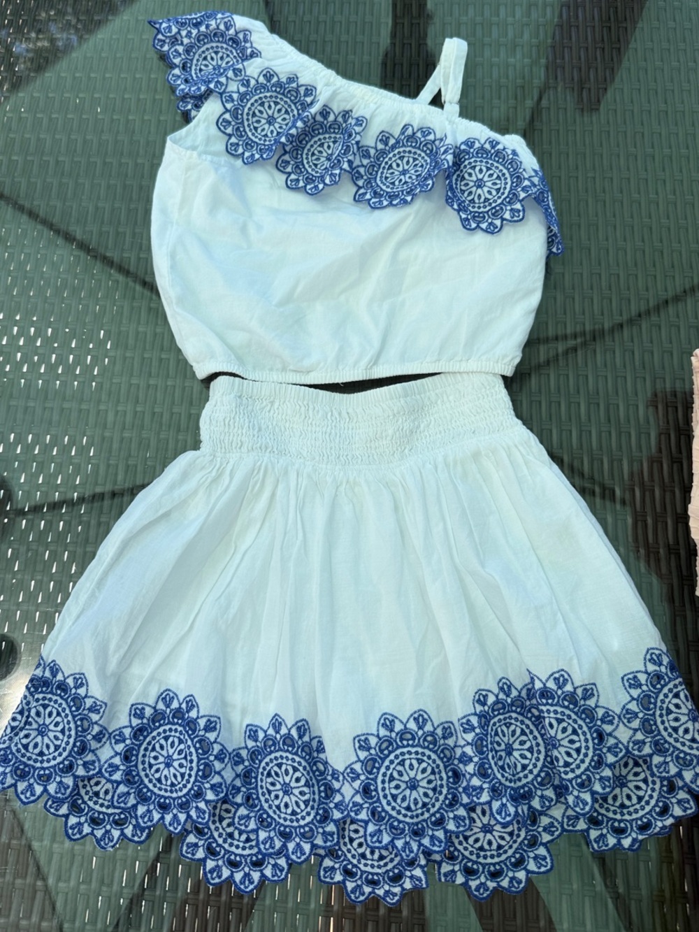 abercrombie kids White Smocked Waist Skort and matching top size 5/6